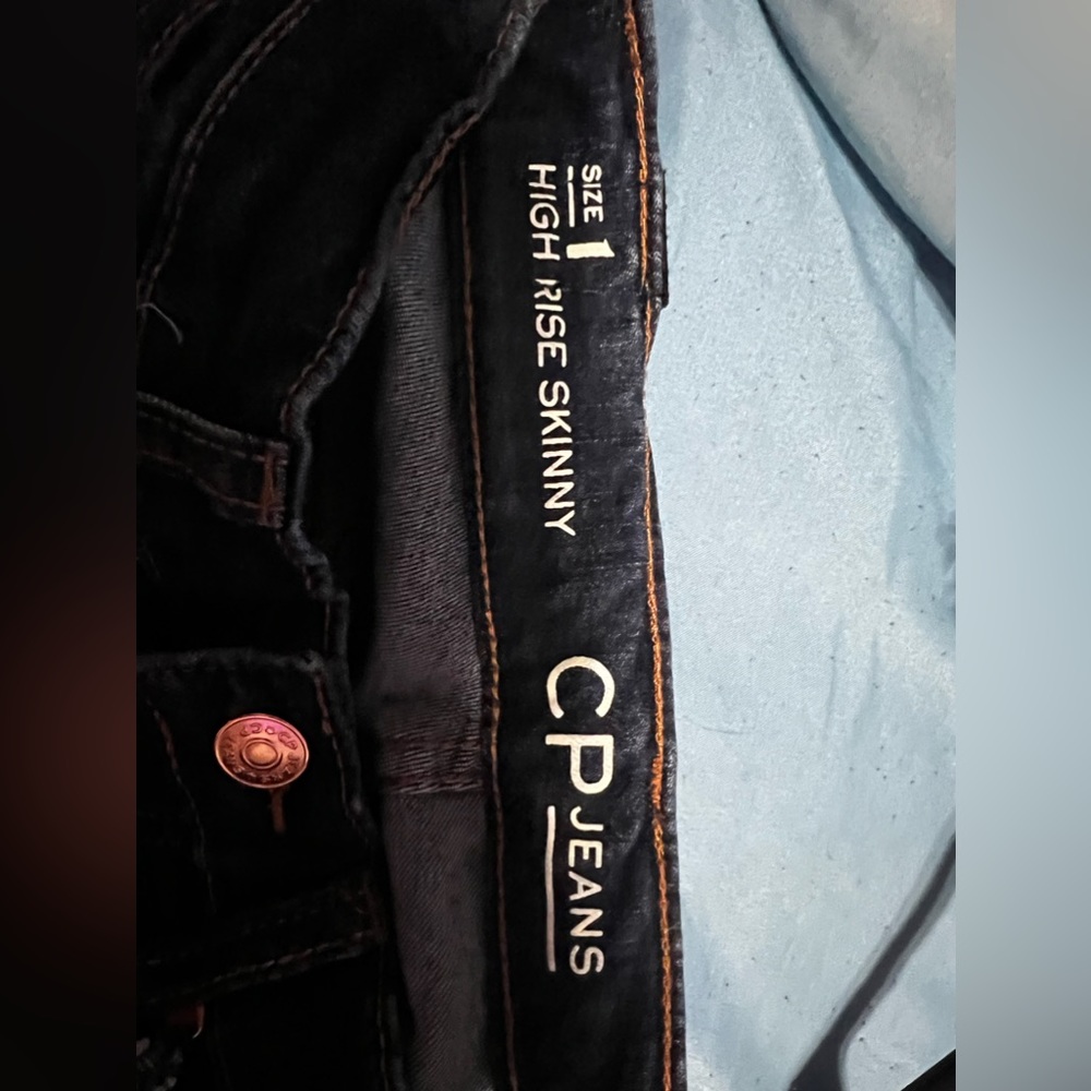 Blue jeans - Picture 3 of 3